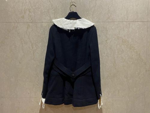 レイヤードデザインペプラムセットアップスーツのシャネルスーツ