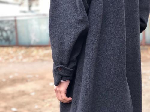 Burberrys 一枚袖バルカラーコート　ウールアンゴラ Burberrys/バーバリー】から”一枚袖”ウールアンゴラバルカマン