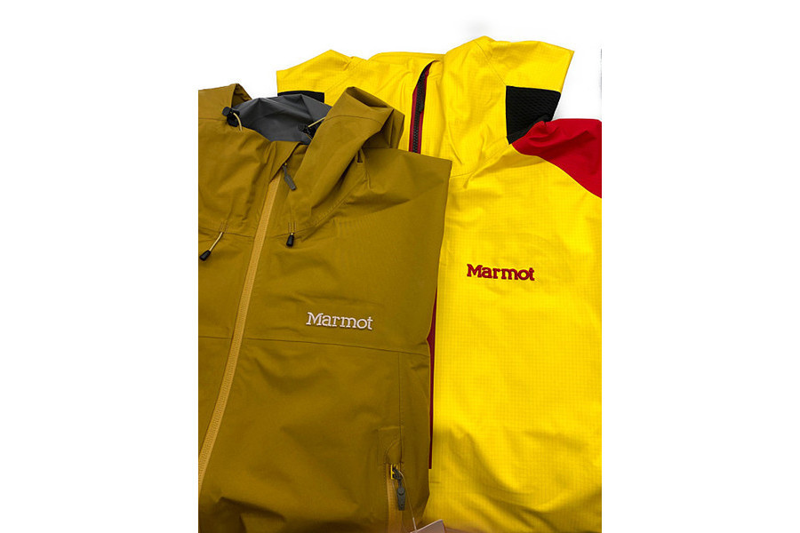 アウトドアブランド MARMOT/マーモットからGORE-TEXの未使用ジャケット