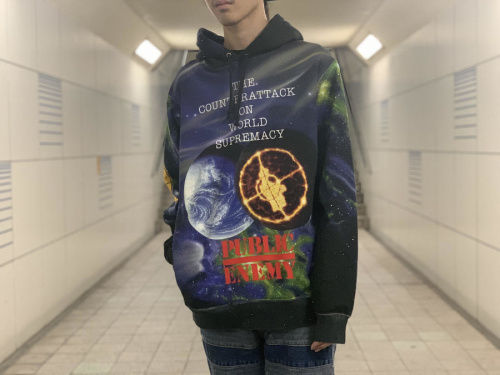 SUPREMEのシュプリーム