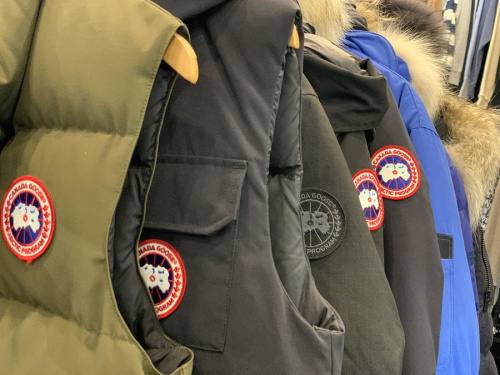 バルトロライトジャケットのモンクレール