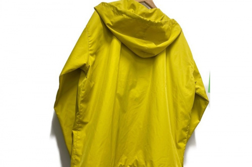 アンユーズドのアノラックパーカー