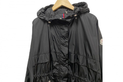 インポートブランドのMONCLER