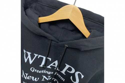 ダブルタップスのNEWNORMALHOODED