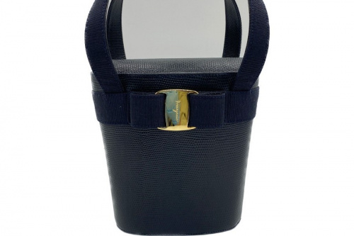 Salvatore Ferragamoのサルヴァトーレ フェラガモ