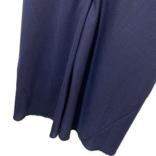 カナタのワイドパンツ