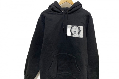 ストリートブランドのSUPREME x AKIRA