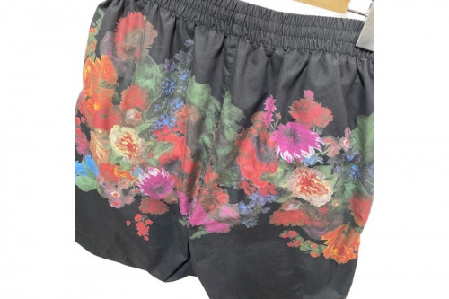 ラグジュアリーブランドのDRIES VAN NOTEN