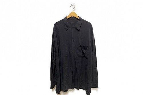 コモリのレーヨンオープンカラーシャツ