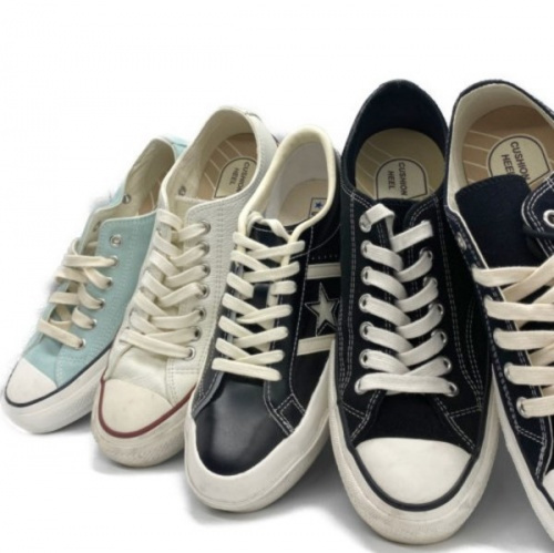 スニーカーのCONVERSE