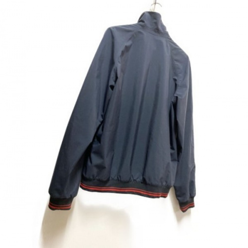 プラダスポーツのスタンドカラートラックブルゾン