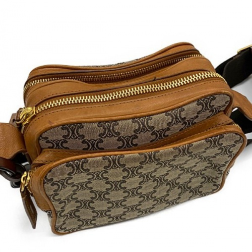 CELINEのセリーヌ