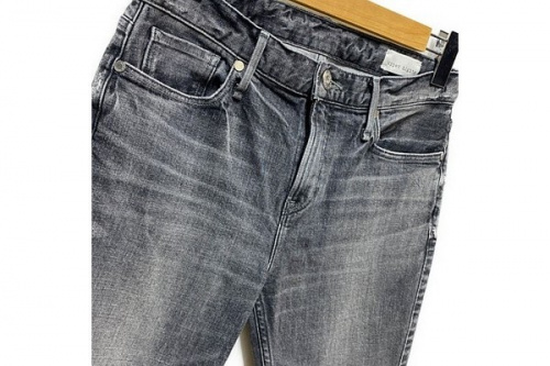 デニムパンツのレディース