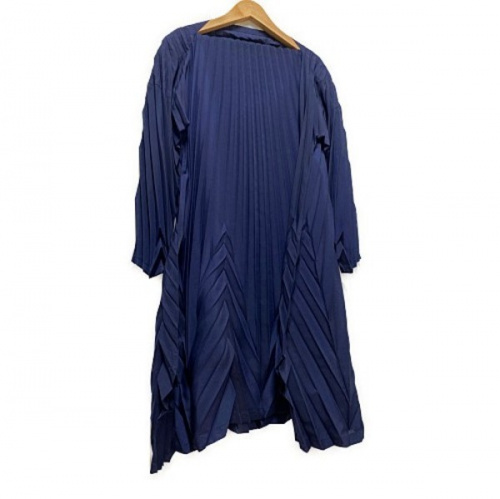 PLEATS PLEASE, me ISSEY MIYAKEのプリーツプリーズ ,ミーイッセイミヤケ