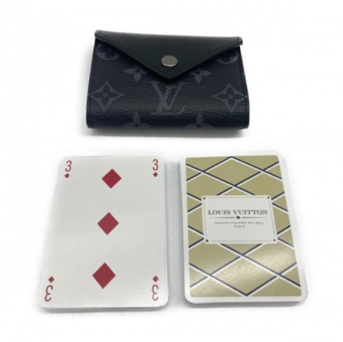 LOUIS VUITTON  のルイ ヴィトン