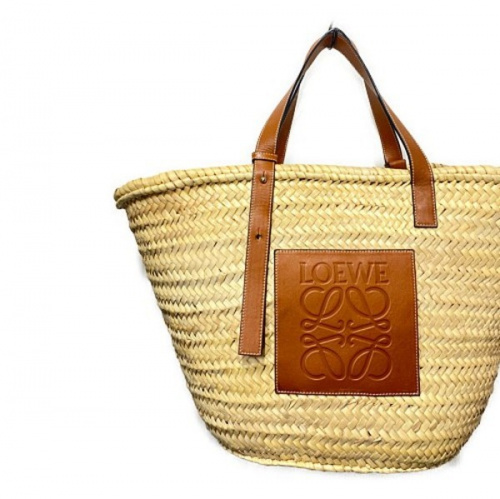 ラグジュアリーブランドのLOEWE