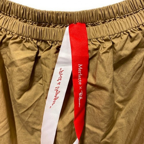 オフショルダーワンピースのレディース