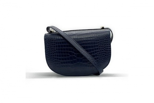 アーペーセーのクロコ型押しショルダーバッグ