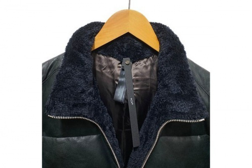 20AWスキーレザーダウンジャケットのメンズ