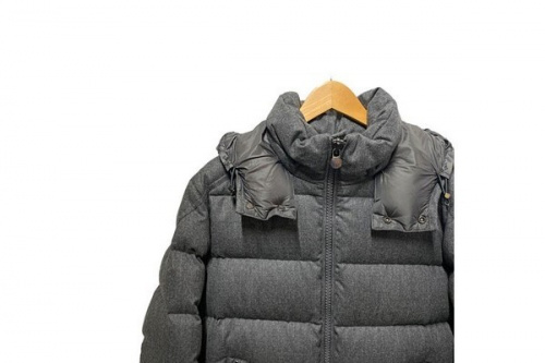 インポートブランドのMONCLER