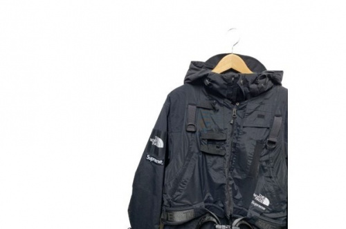 コラボ・別注アイテムのSupreme×THE NORTH FACE