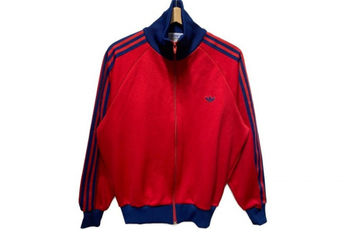 adidasのアディダス