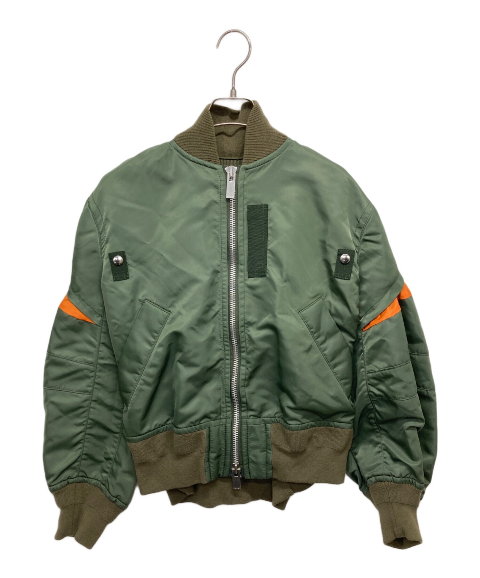 sacai(サカイ)】ブランドを象徴するMA-1ブルゾンをご紹介。ドッキング