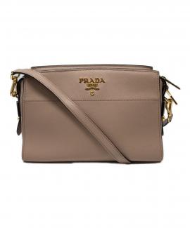 「ラグジュアリーブランドのPRADA 」