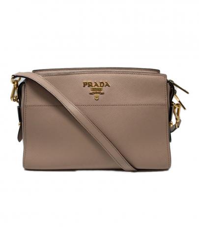 「ラグジュアリーブランドのPRADA 」