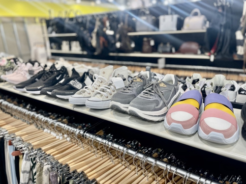 スニーカーの買取