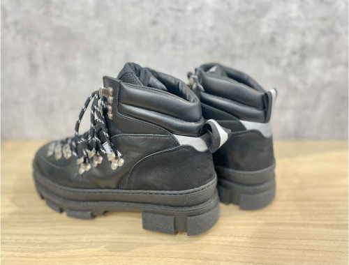 レディースの茨木買取