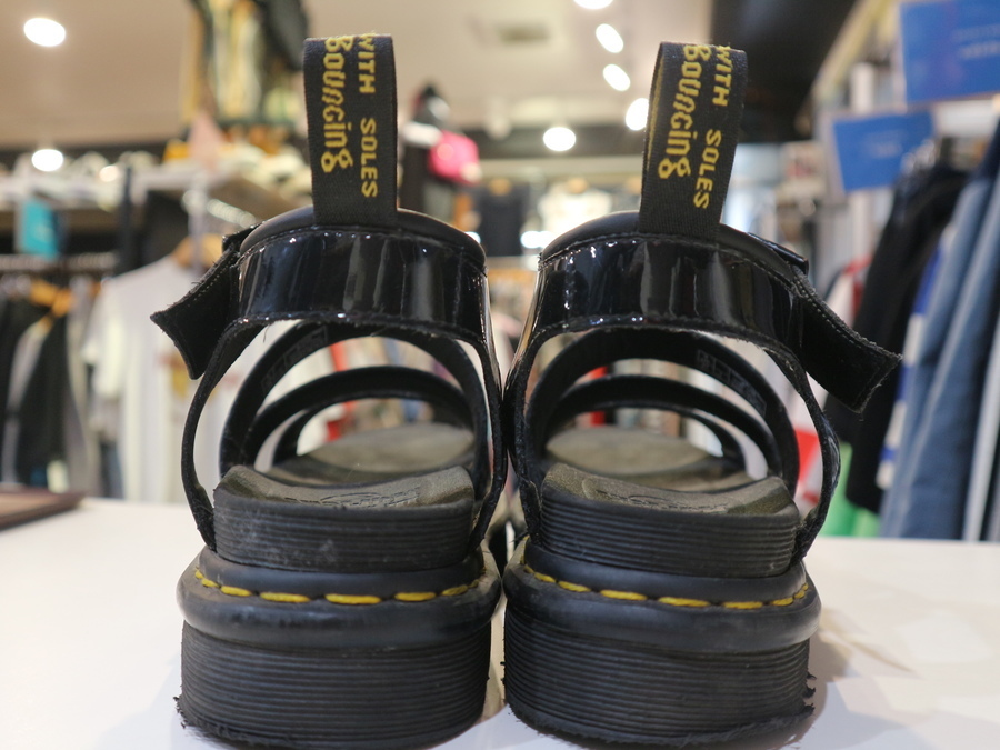 Dr.Martens/ドクターマーチン サンダル入荷致しました！！ 古着