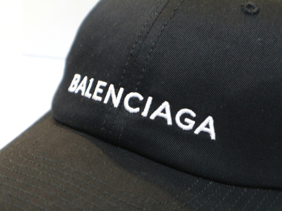 BALENCIAGA バレンシアガ キャップ ロゴ ベースボールキャップ 
