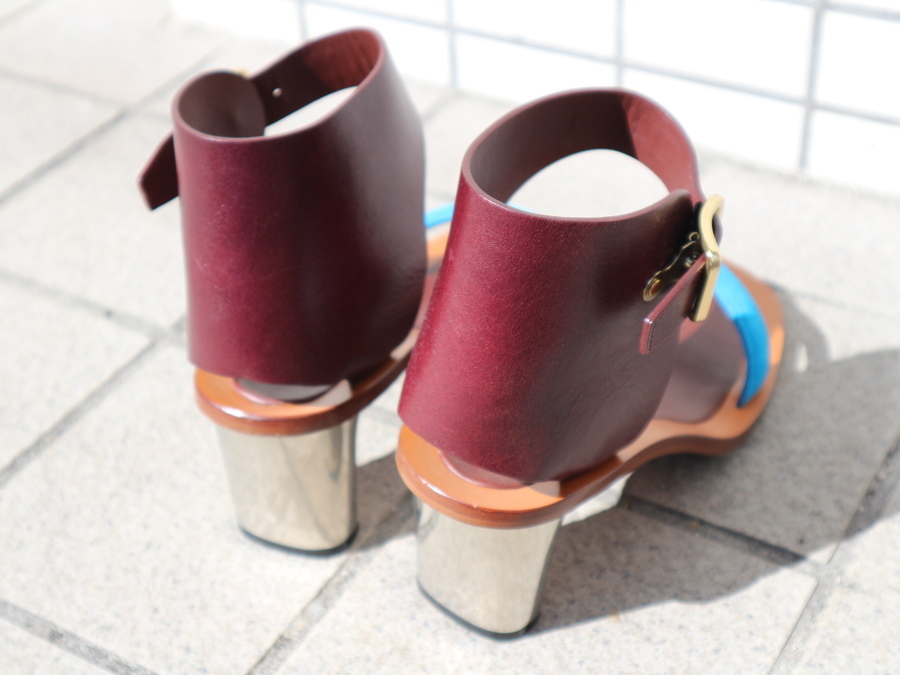 CELINE/セリーヌ】よりアンクルストラップサンダルが入荷致しました 
