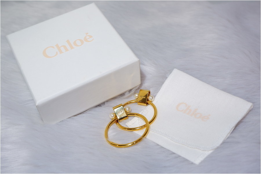 Chloe / クロエ 】より BRASS HOOP CIRCLE EARRINGS PIERCES が入荷