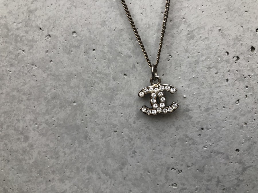 ラグジュアリーブランド【CHANEL/シャネル】よりココマークライン