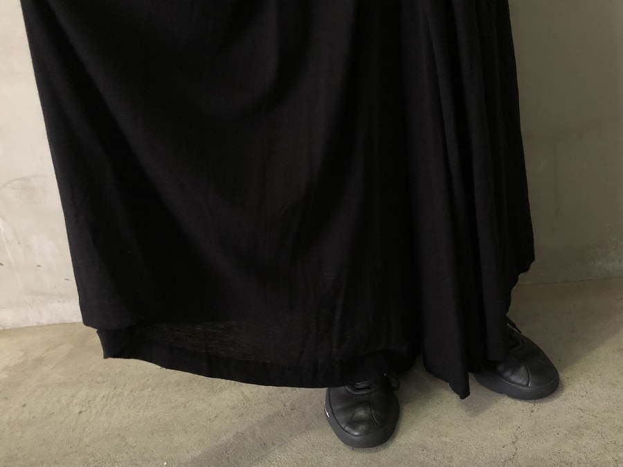 古着 LIMIfeu ワイドパンツ ヨウジヤマモト バギーパンツ 袴パンツ Yohji Yamamoto pour homme/ヨウジヤマモトプールオム】より