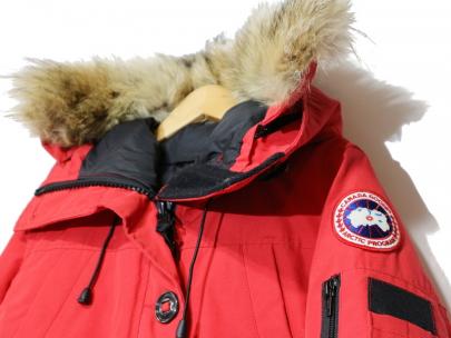 「インポートブランドのCANADA GOOSE 」