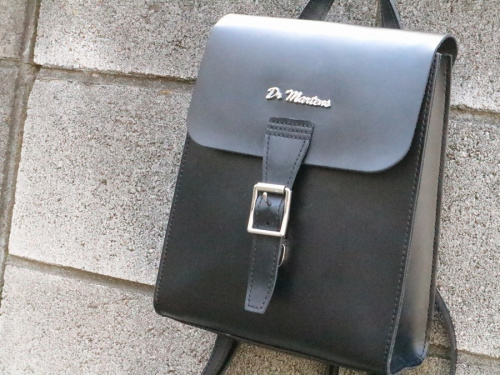 Dr.Martens/ドクターマーチン】ミニレザーバックパックが入荷