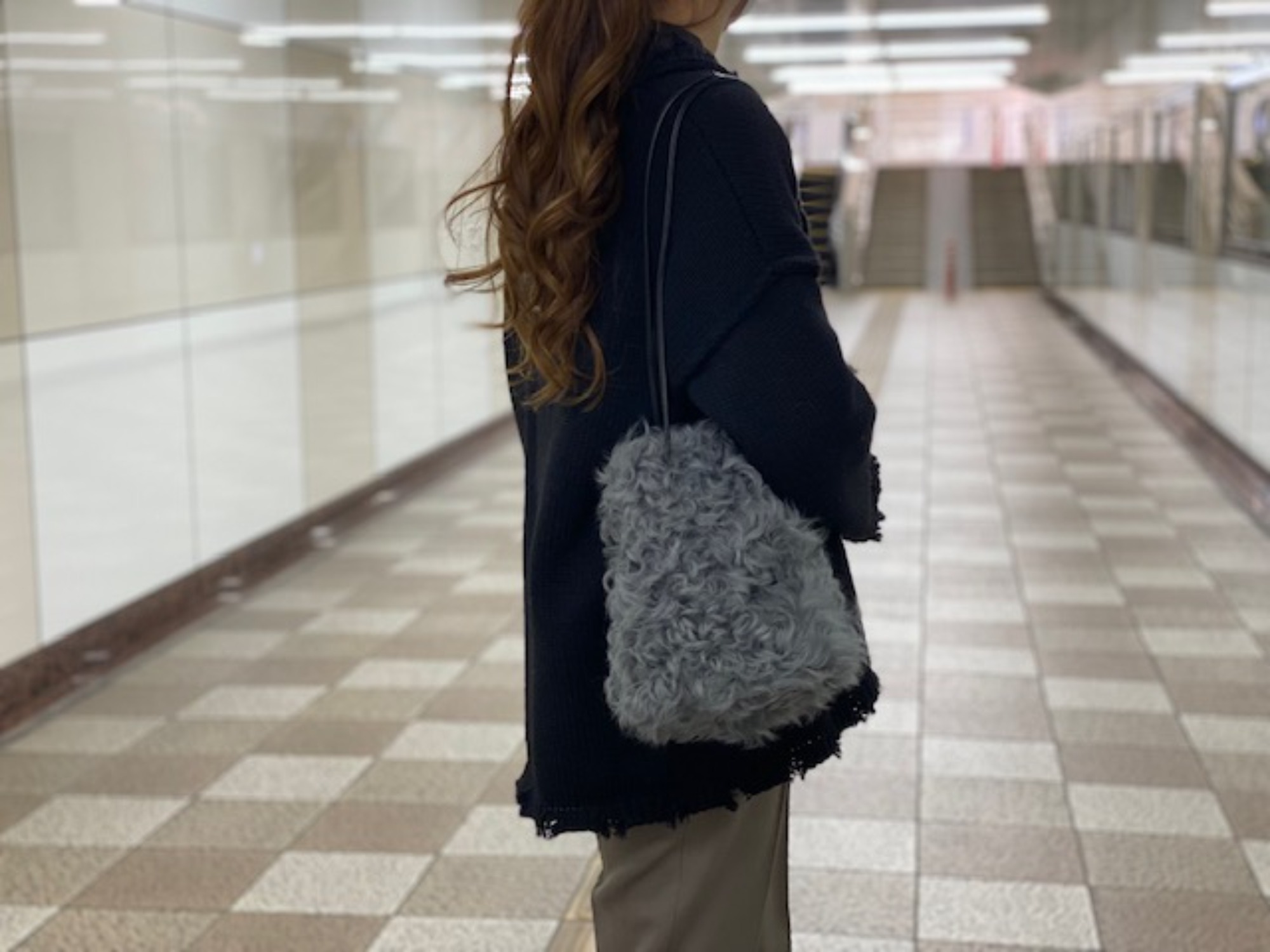 ラドロー LUDLOW ラムファー バッグ ホワイト ファーバッグ｜レディース 