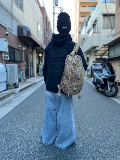 「ストリートブランドのstussy 」