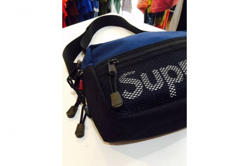 SUPREMEのシュプリーム