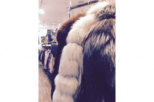 レディースのファーコート