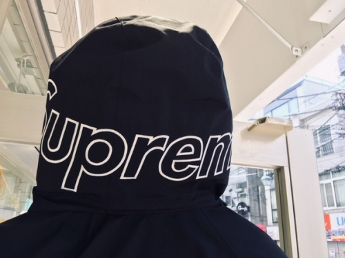 ストリートブランドのsupreme(シュプリーム)