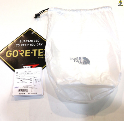 マウンテンパーカーのノースフェイス