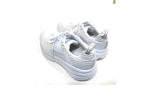 HOKAONEONEのホカ オネオネ