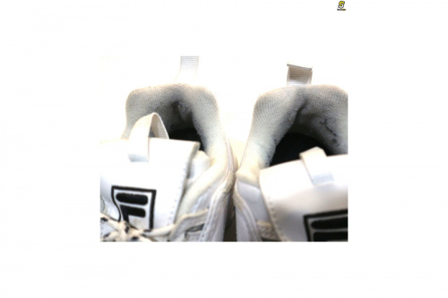 フィラ×ビームスのDisruptor 2
