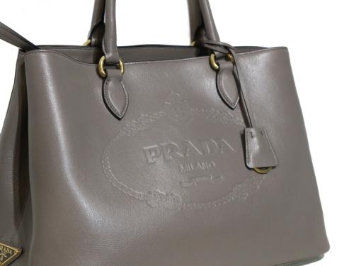 インポートブランドのPRADA