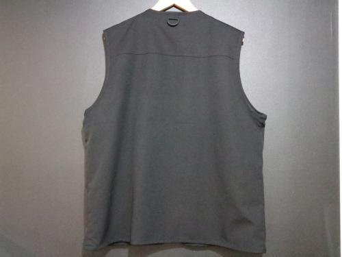 カーハートのELMWOOD VEST