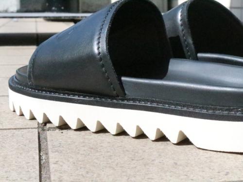 シャークソールシャワーサンダルのトレファクスタイル江古田店